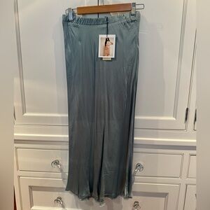NWT Nation Elegant Blue Satin Skirt - Small